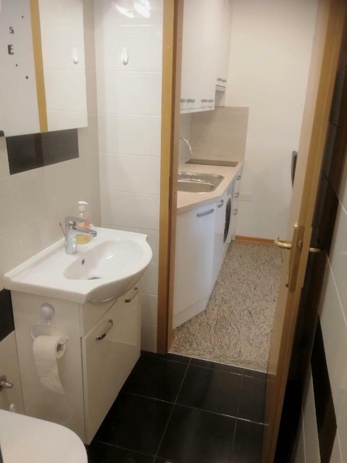 Apartma Rok Ankaran Ngoại thất bức ảnh